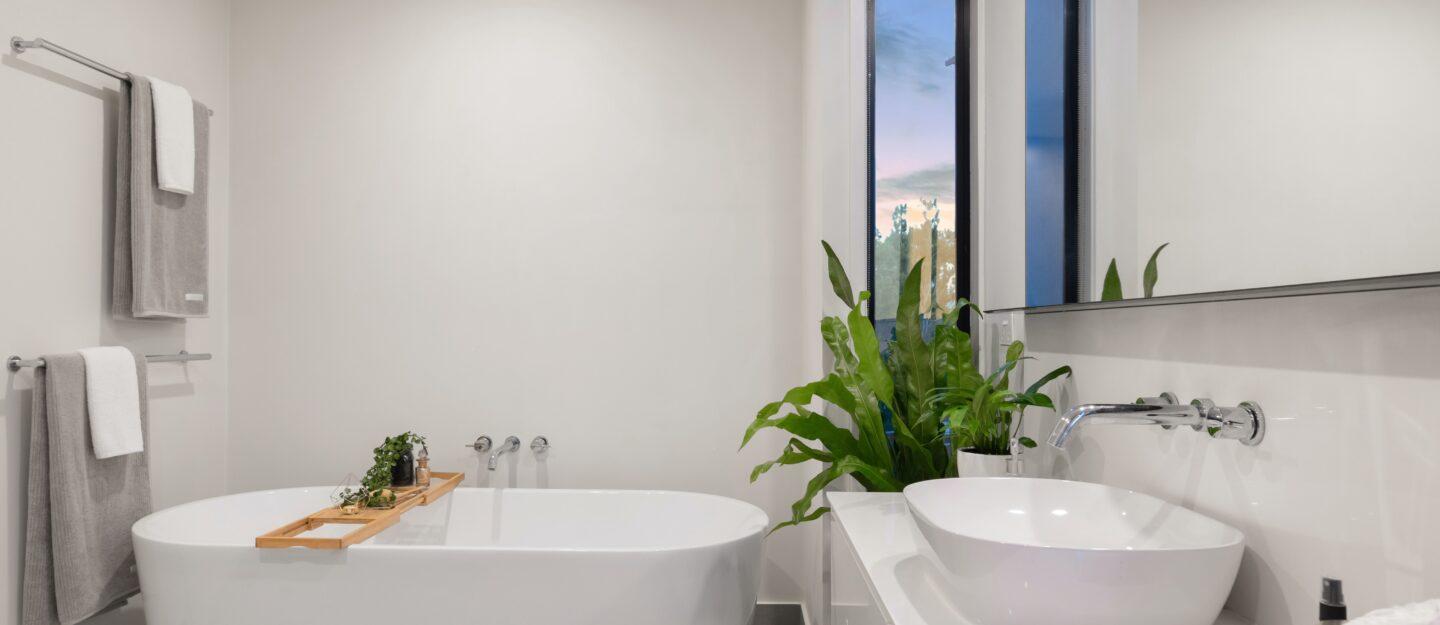 Badezimmer mit warmem Wasser